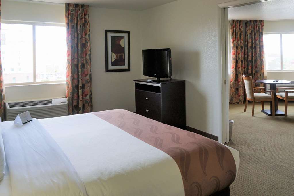 Quality Inn & Suites Denver International Airport חדר תמונה